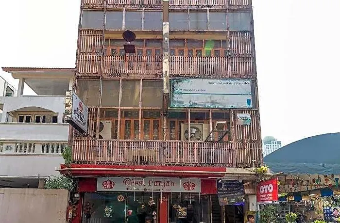 Oyo 583 Sweethome 2*
